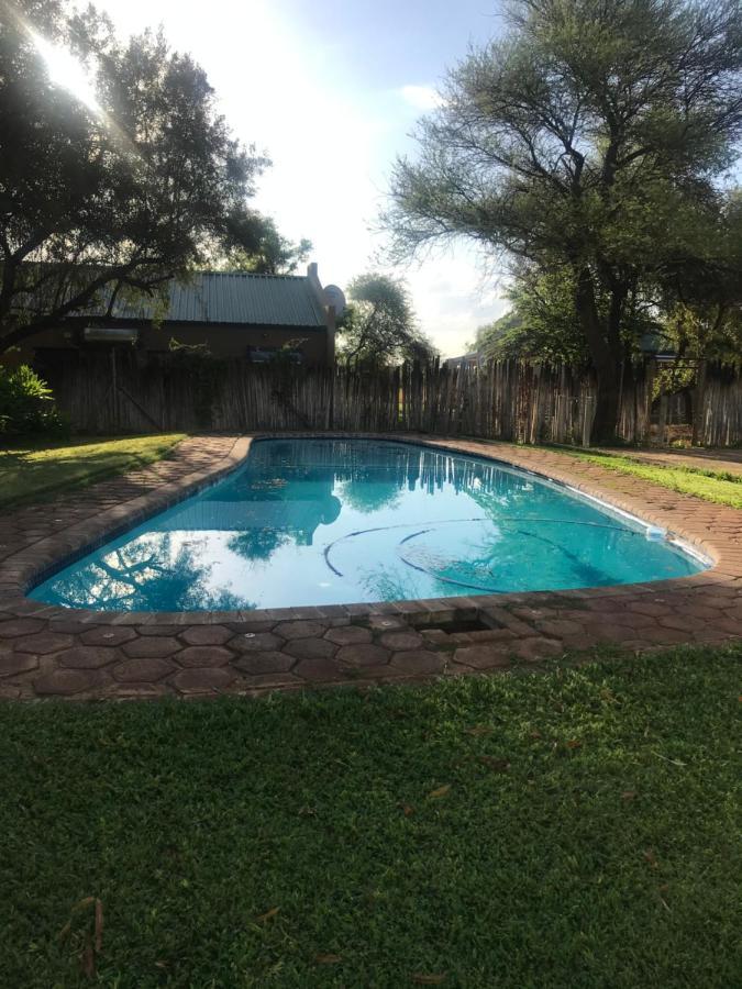 Selons River Lodge Rustenburg Bagian luar foto