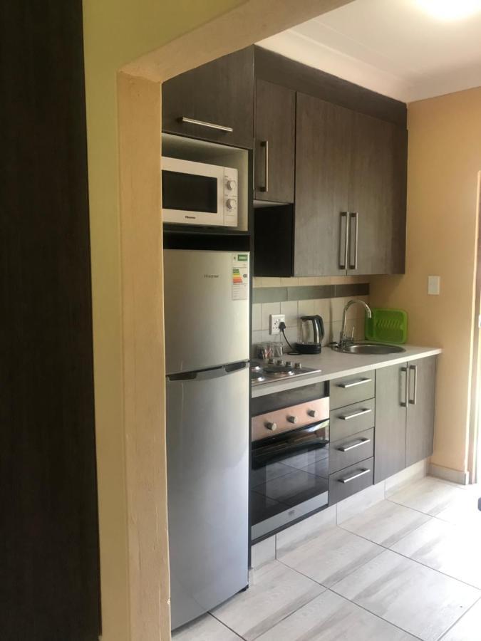 Selons River Lodge Rustenburg Bagian luar foto