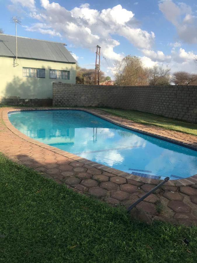 Selons River Lodge Rustenburg Bagian luar foto