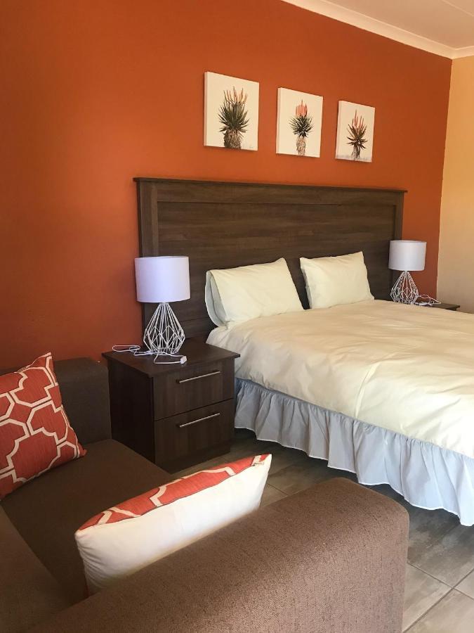 Selons River Lodge Rustenburg Bagian luar foto